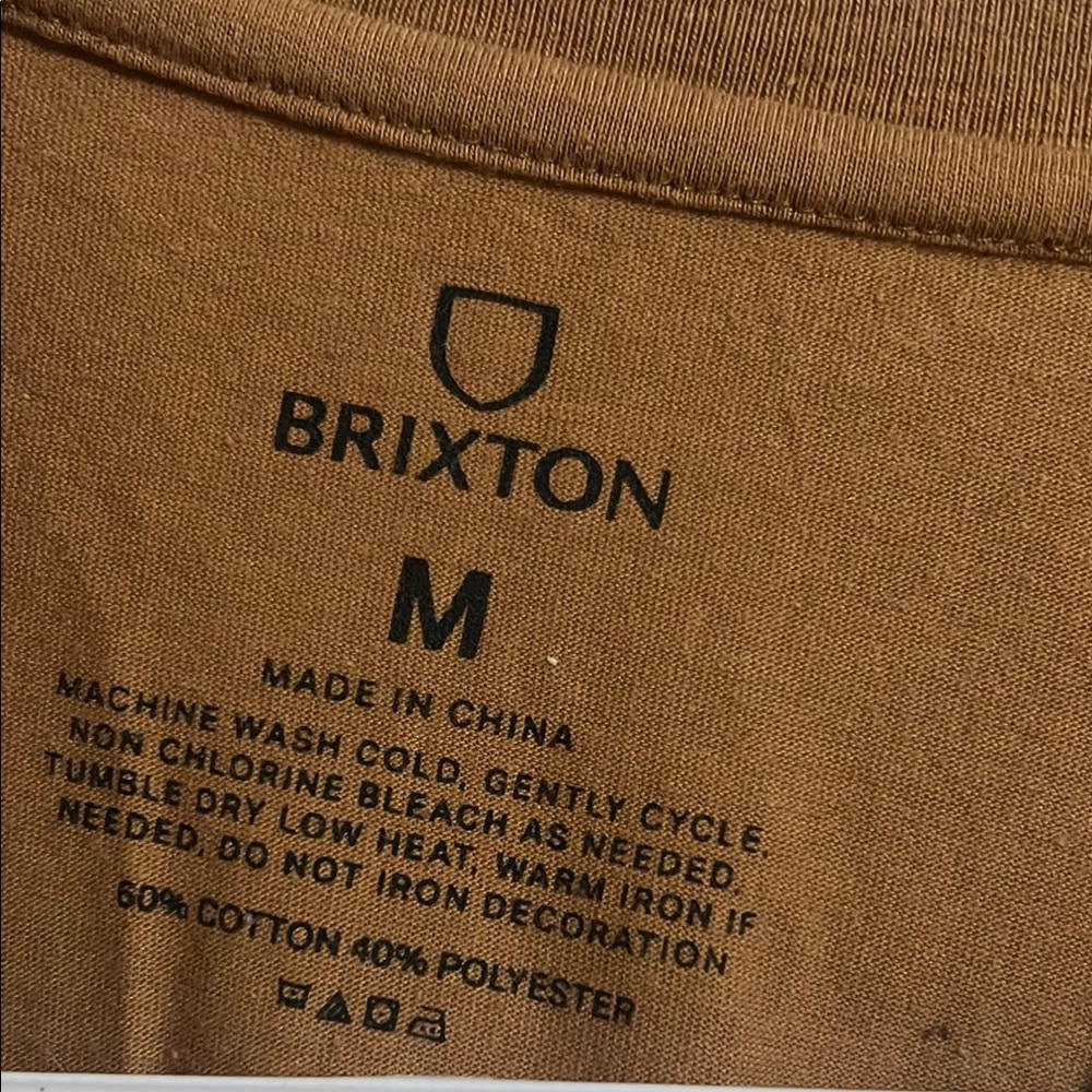 Brixton Brown Graphic Crop Top - Picture 3 of 4
